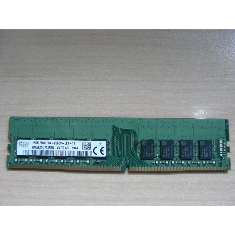 Mémoire FUJITSU 16 Go PC4 2RX8 2666MHz 21300V UDIMM (S26361-F3909-L716)
